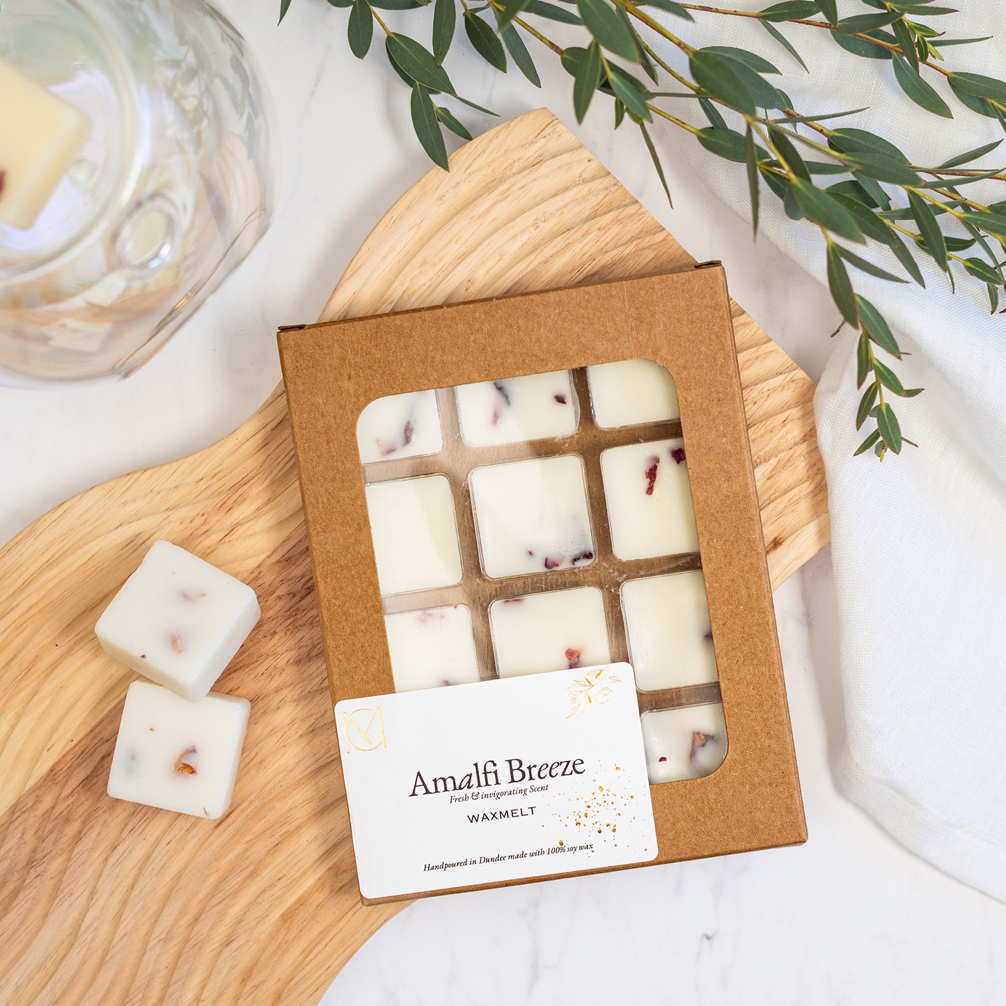Luxury scented wax melts tablet with 12 cubes, long lasting home fragrance UK